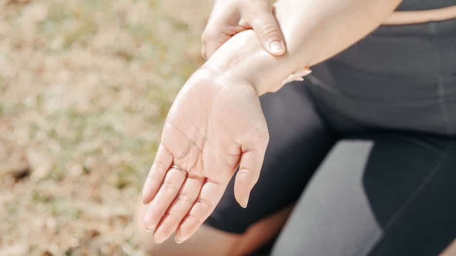 wrist extensor stretches